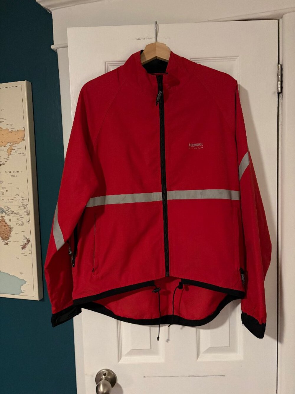 Running Room Fit-Wear Red Reflective Running Jacket Windbreaker Full Zip Sz M